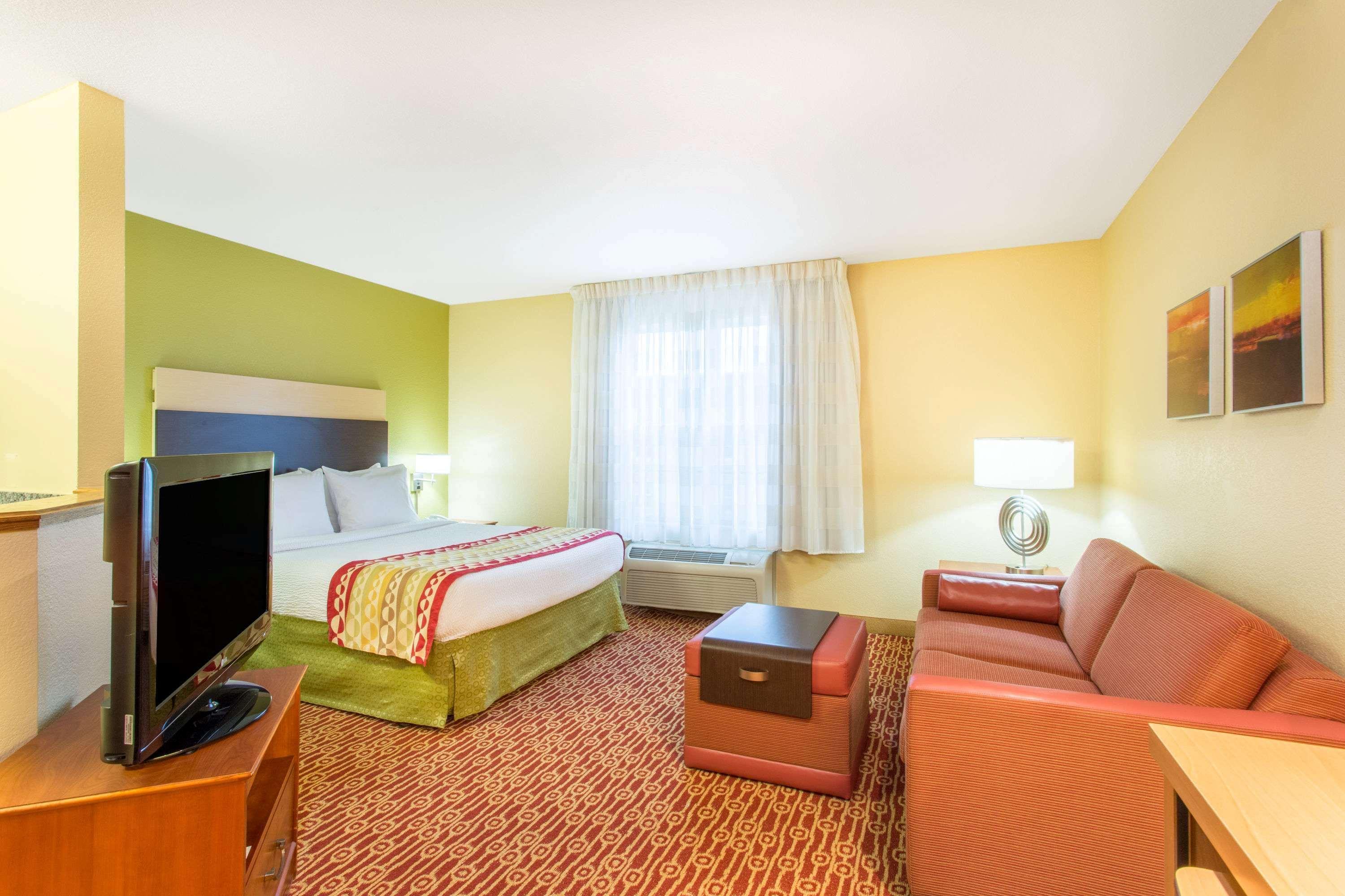 Hawthorn Suites Sterling Dulles North Buitenkant foto