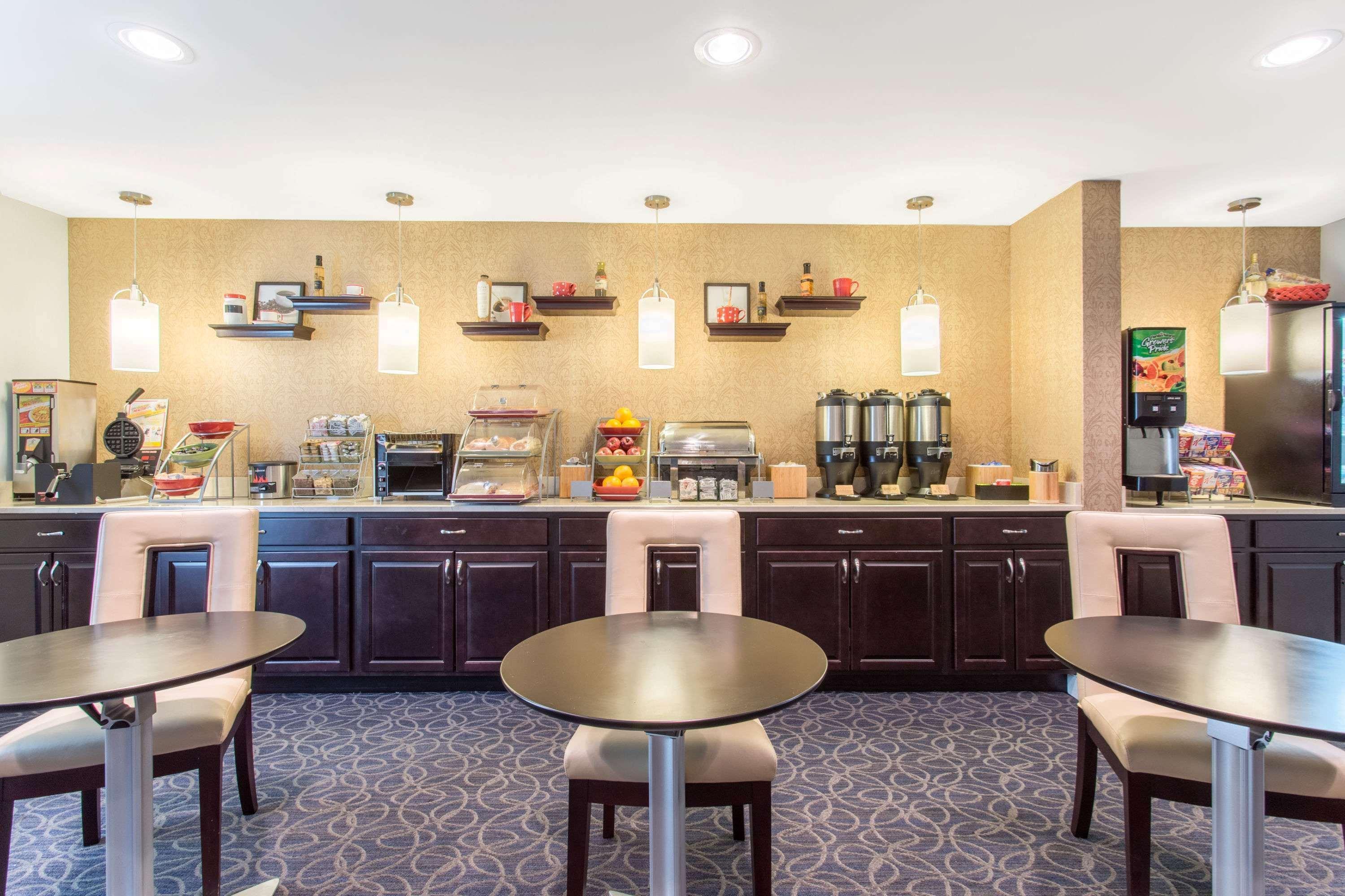 Hawthorn Suites Sterling Dulles North Buitenkant foto